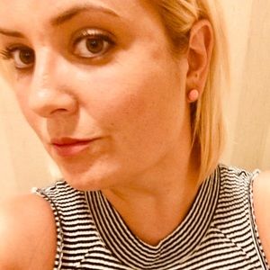 Meet your Posher, Janelle